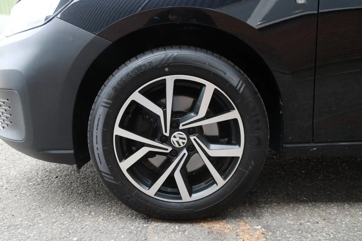2.0 TDI Comfort / 122PK Automaat / Multi stuur / Navi / App connect