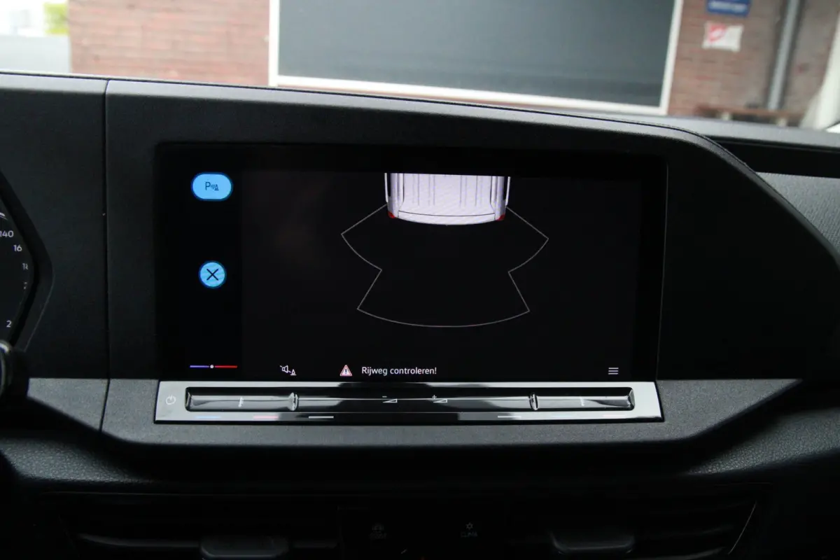 2.0 TDI Comfort / 122PK Automaat / Multi stuur / Navi / App connect