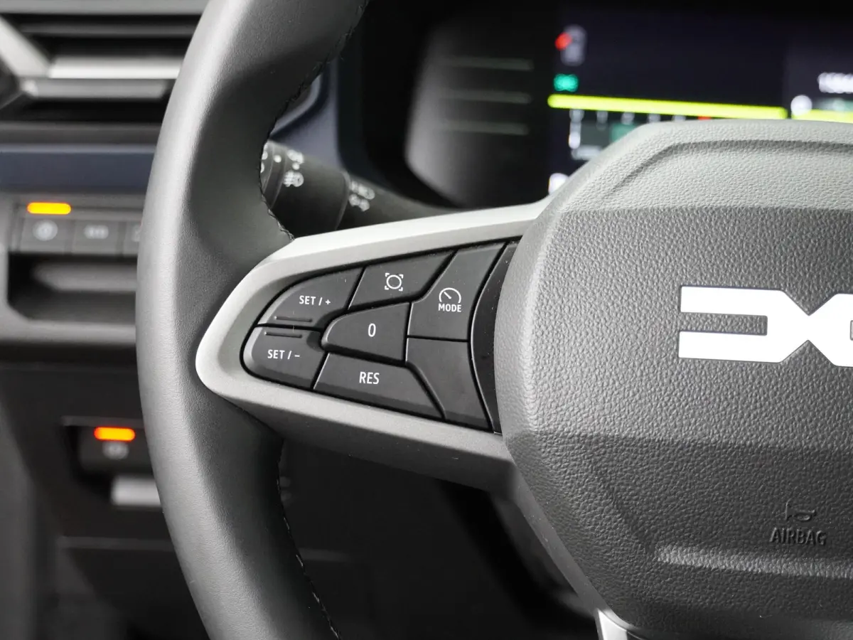 expression mild hybrid 140 | Parkeercamera | Climate Control |