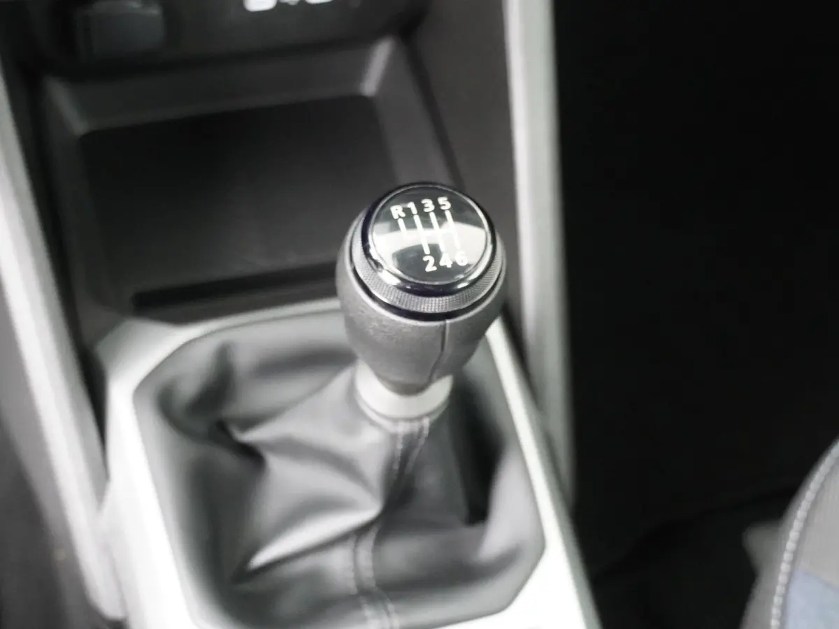 expression mild hybrid 140 | Parkeercamera | Climate Control |