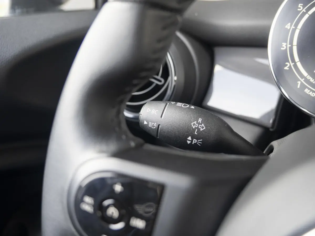 One Airco + Navigatie + Cruise Control