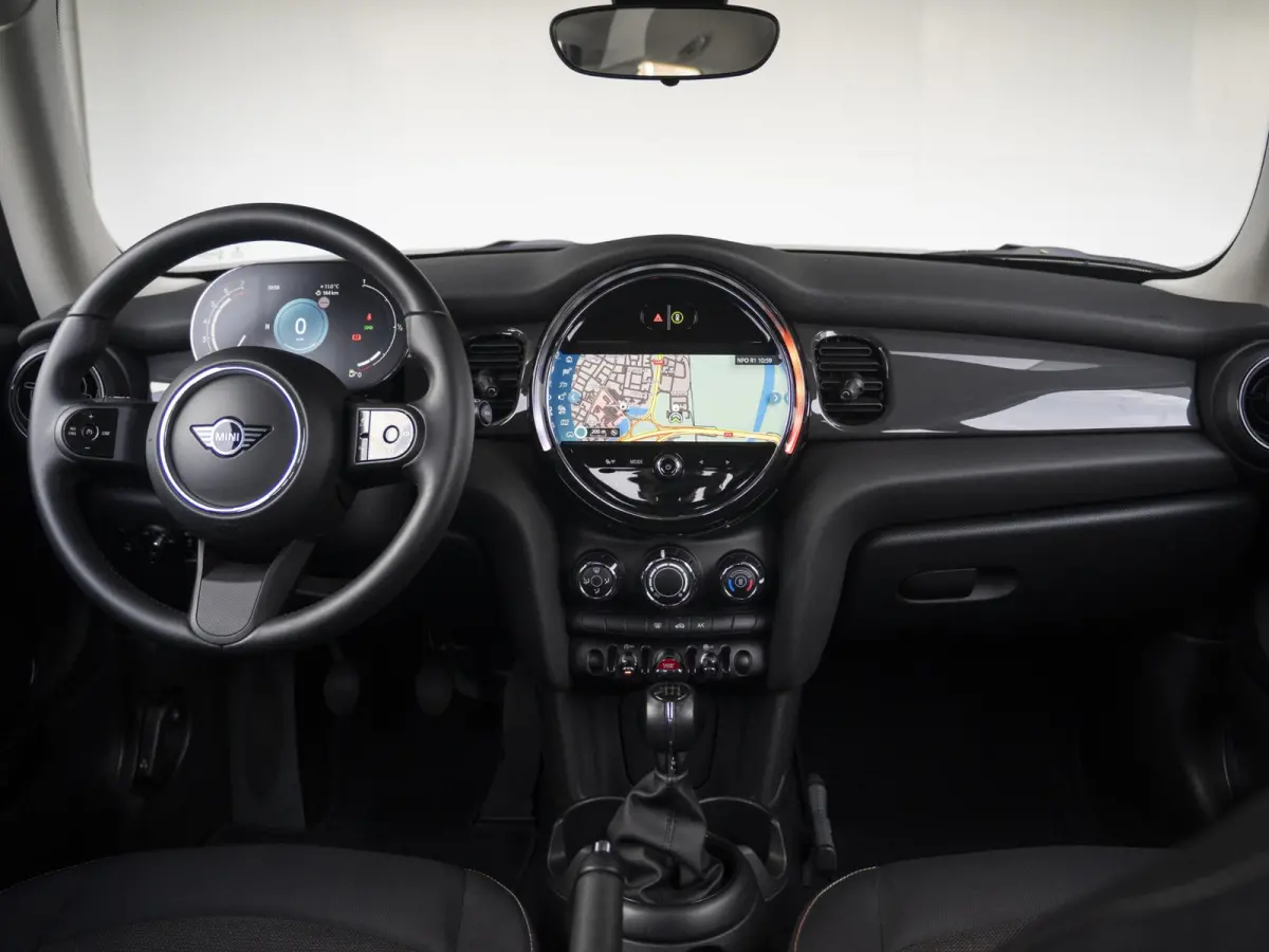 One Airco + Navigatie + Cruise Control