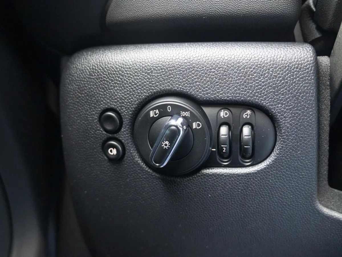 One Airco + Navigatie + Cruise Control