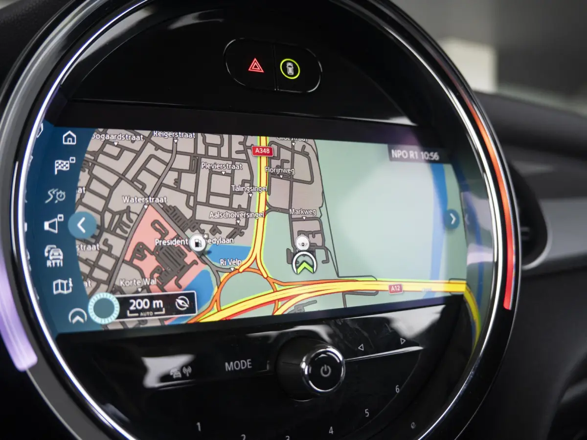 One Airco + Navigatie + Cruise Control