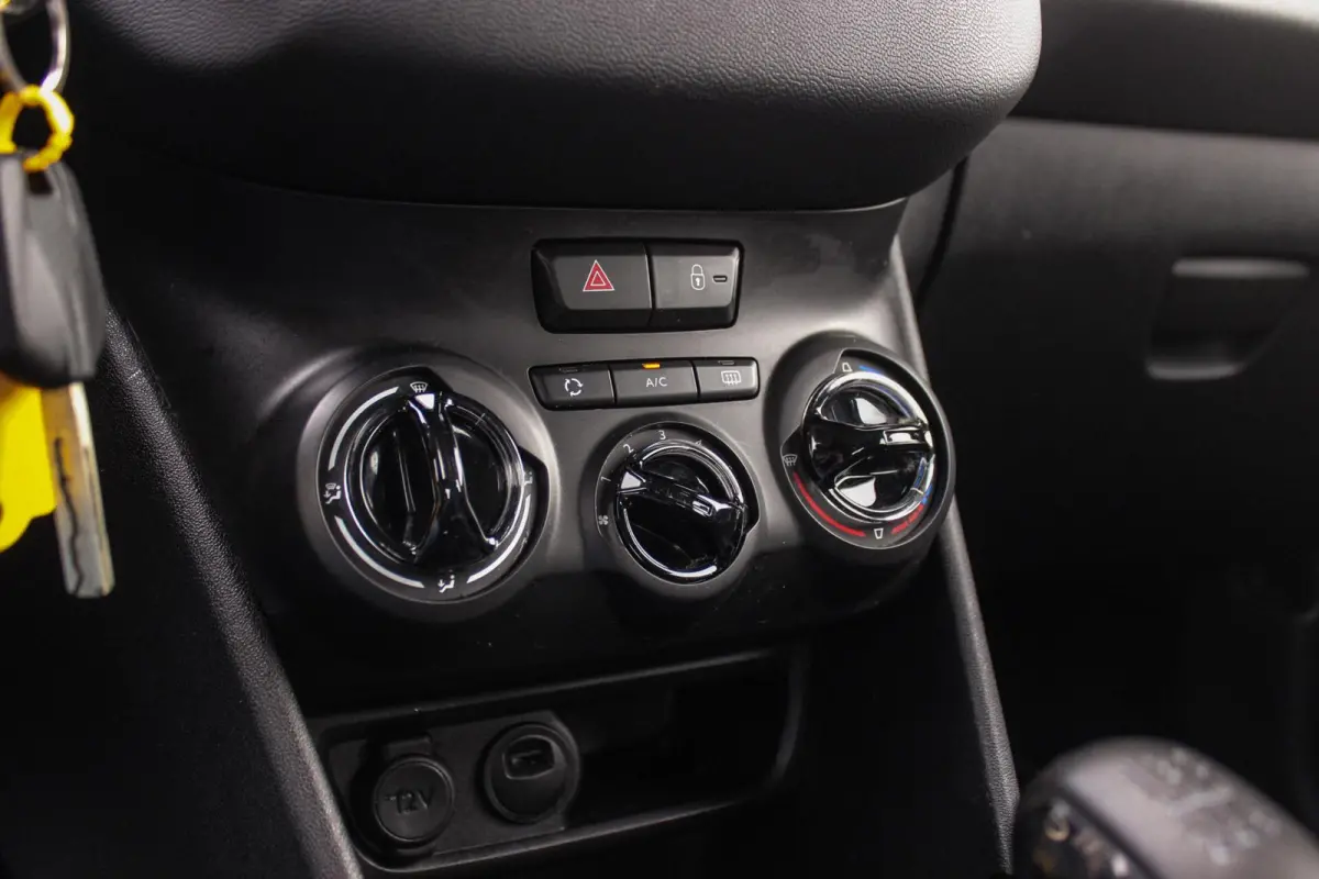 1.2 PureTech Active | Cruise control | Bluetooth | Navigatie | Airco | Start/stop | Boordcomputer | Origineel