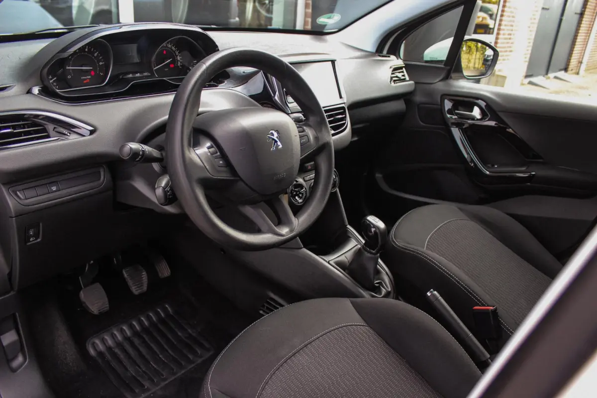 1.2 PureTech Active | Cruise control | Bluetooth | Navigatie | Airco | Start/stop | Boordcomputer | Origineel