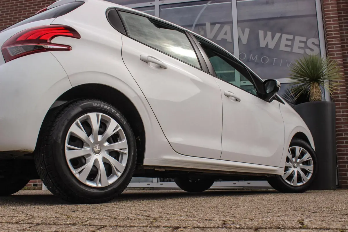 1.2 PureTech Active | Cruise control | Bluetooth | Navigatie | Airco | Start/stop | Boordcomputer | Origineel