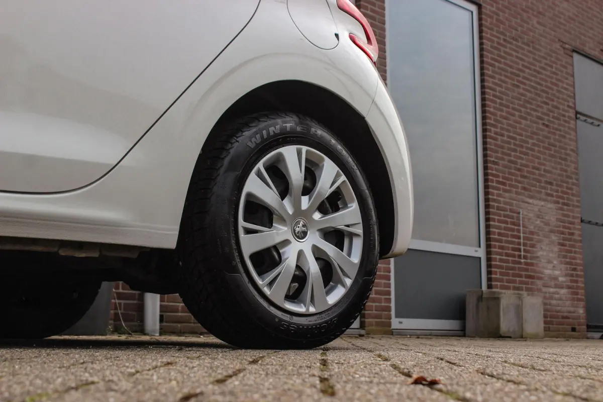 1.2 PureTech Active | Cruise control | Bluetooth | Navigatie | Airco | Start/stop | Boordcomputer | Origineel