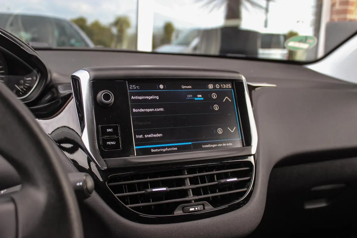 1.2 PureTech Active | Cruise control | Bluetooth | Navigatie | Airco | Start/stop | Boordcomputer | Origineel