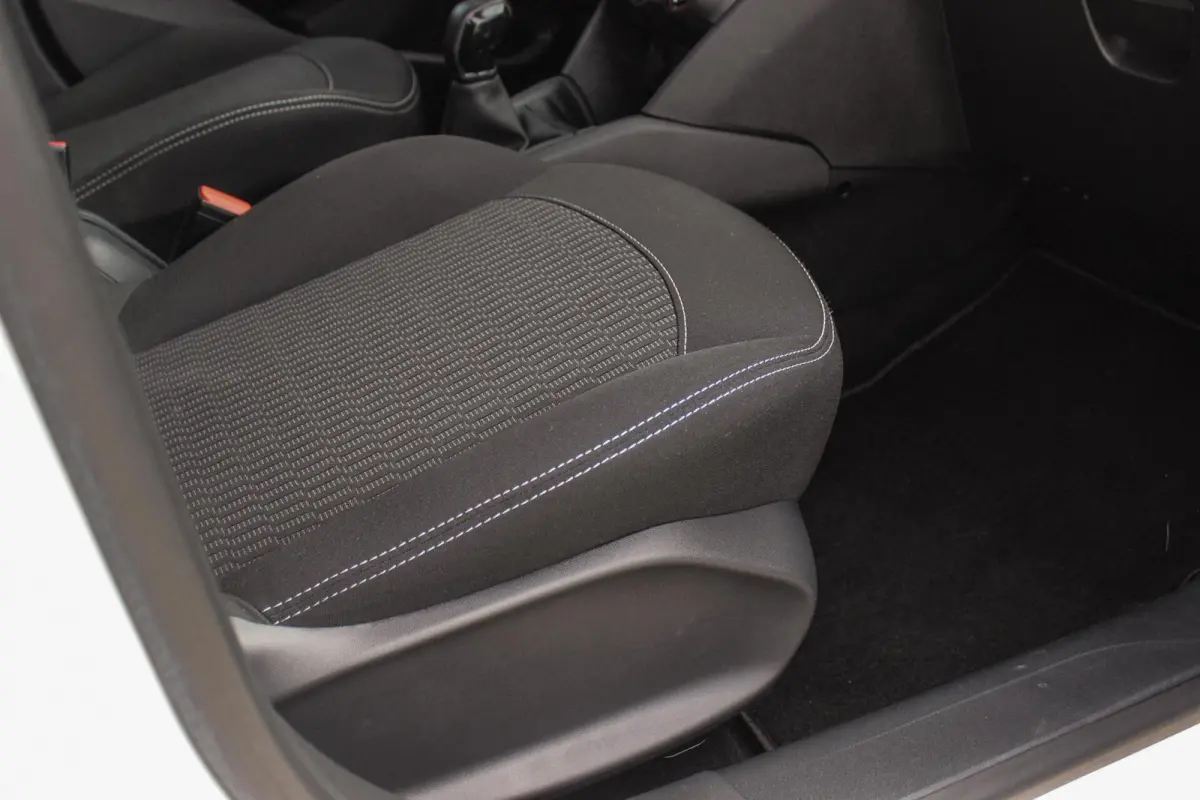 1.2 PureTech Active | Cruise control | Bluetooth | Navigatie | Airco | Start/stop | Boordcomputer | Origineel