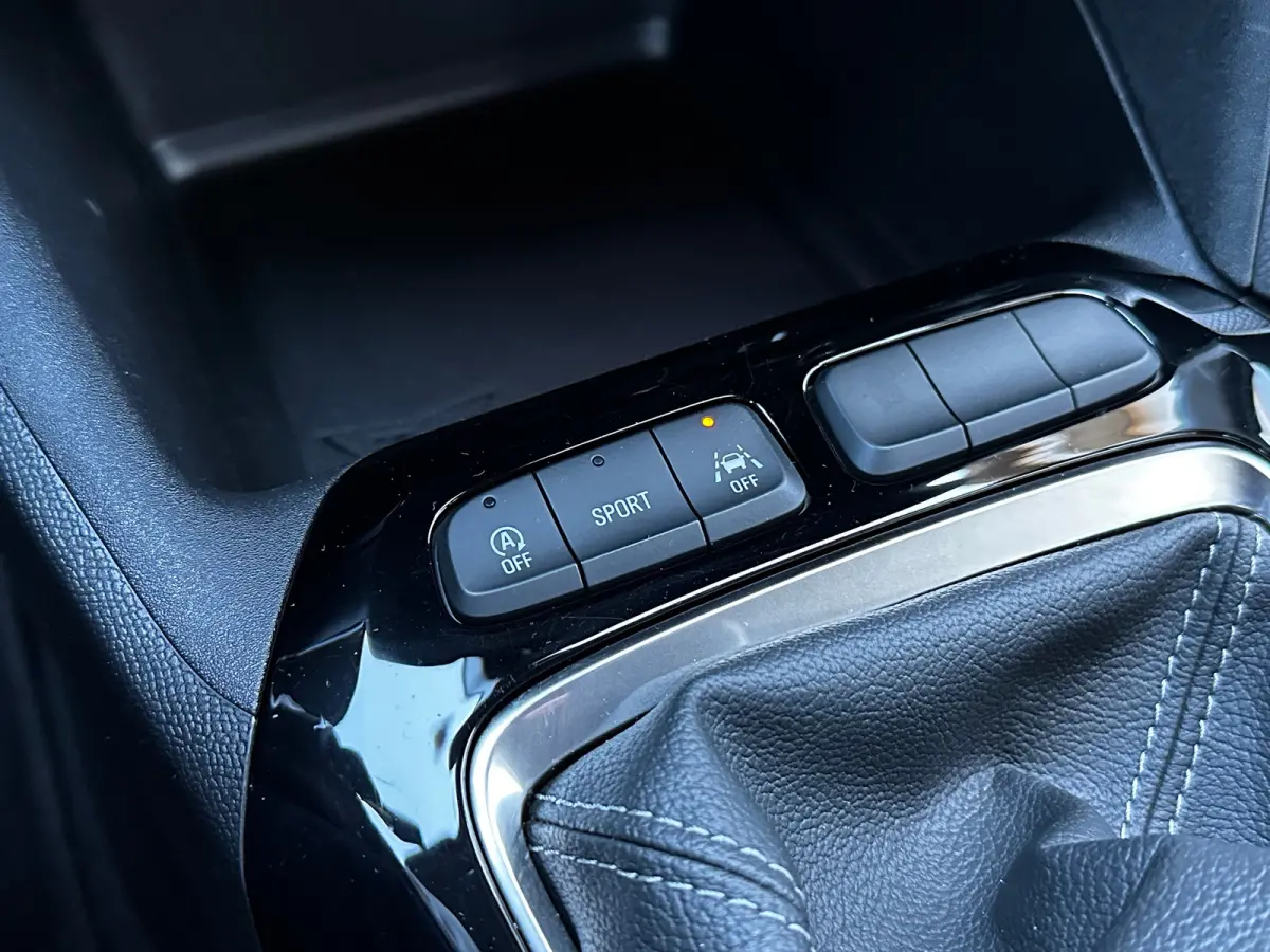 1.2 100 PK GS Line Level 4 | APPLE CARPLAY/ANDROID AUTO| LED KOPLAMPEN| CRUISE CONTROL| DAB| PASSAGIERSTOEL IN HOOGTE VERSTELBAAR|