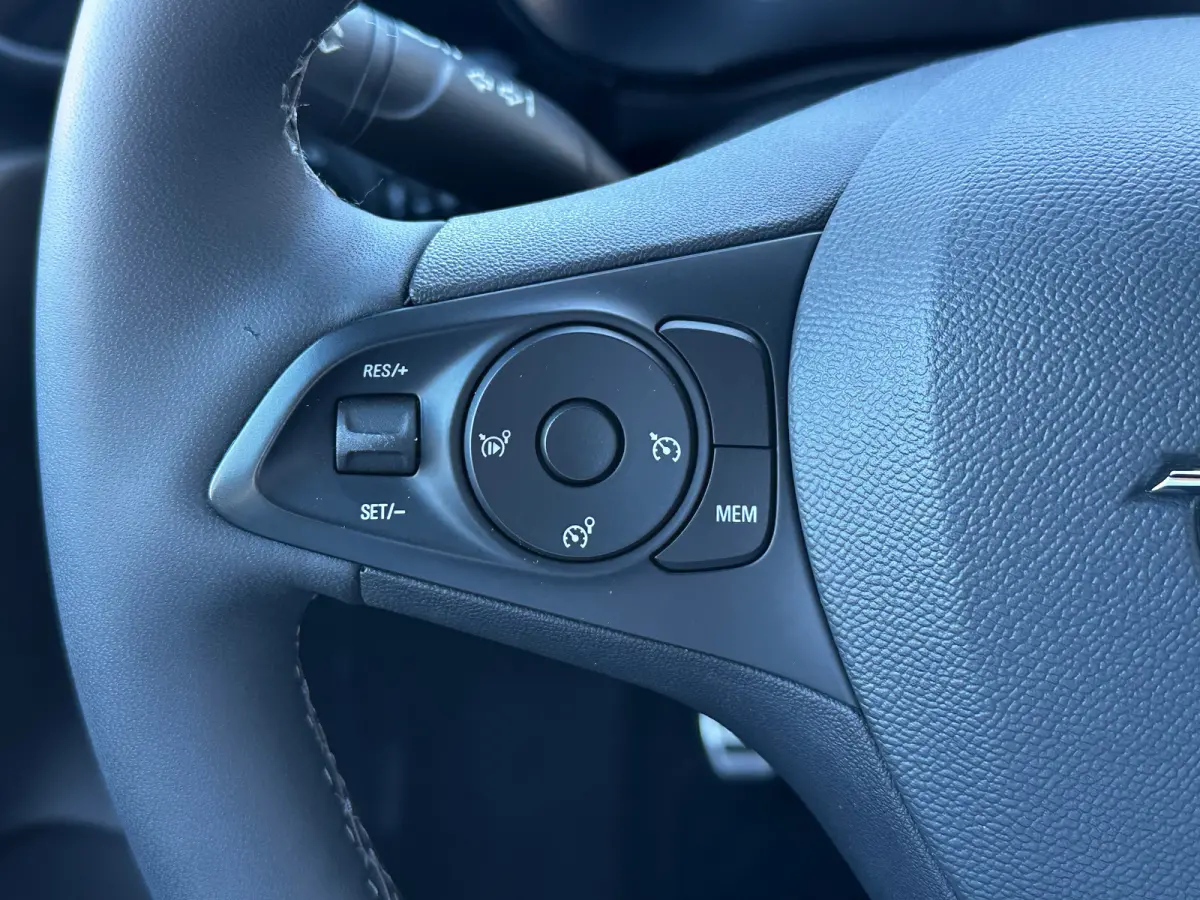 1.2 100 PK GS Line Level 4 | APPLE CARPLAY/ANDROID AUTO| LED KOPLAMPEN| CRUISE CONTROL| DAB| PASSAGIERSTOEL IN HOOGTE VERSTELBAAR|