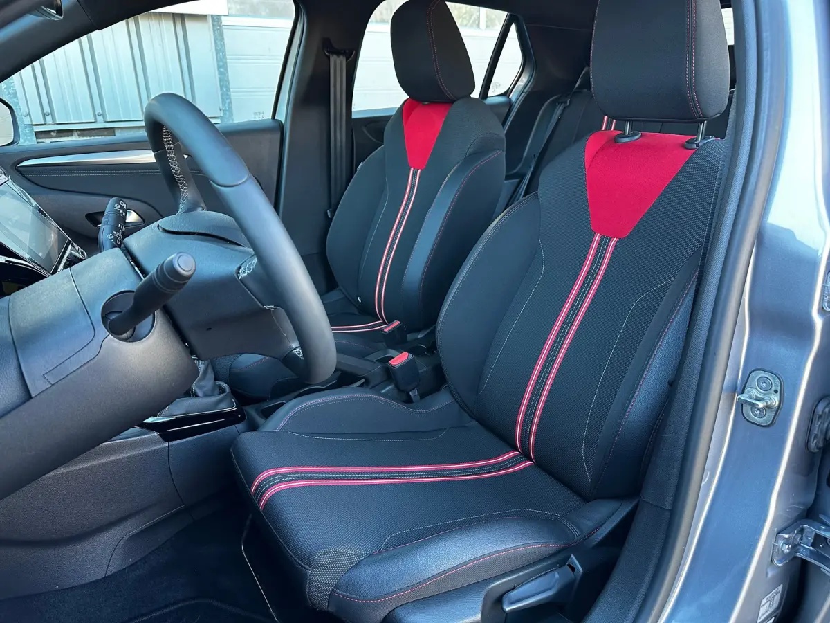 1.2 100 PK GS Line Level 4 | APPLE CARPLAY/ANDROID AUTO| LED KOPLAMPEN| CRUISE CONTROL| DAB| PASSAGIERSTOEL IN HOOGTE VERSTELBAAR|