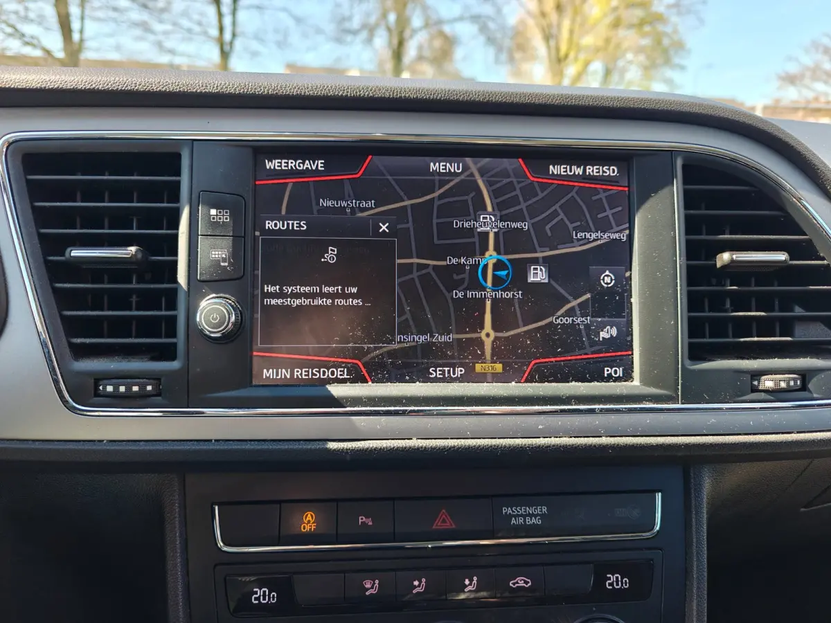 1.0 EcoTSI Style Business Intense | Automaat | Carplay & Android Auto | Cruise control |