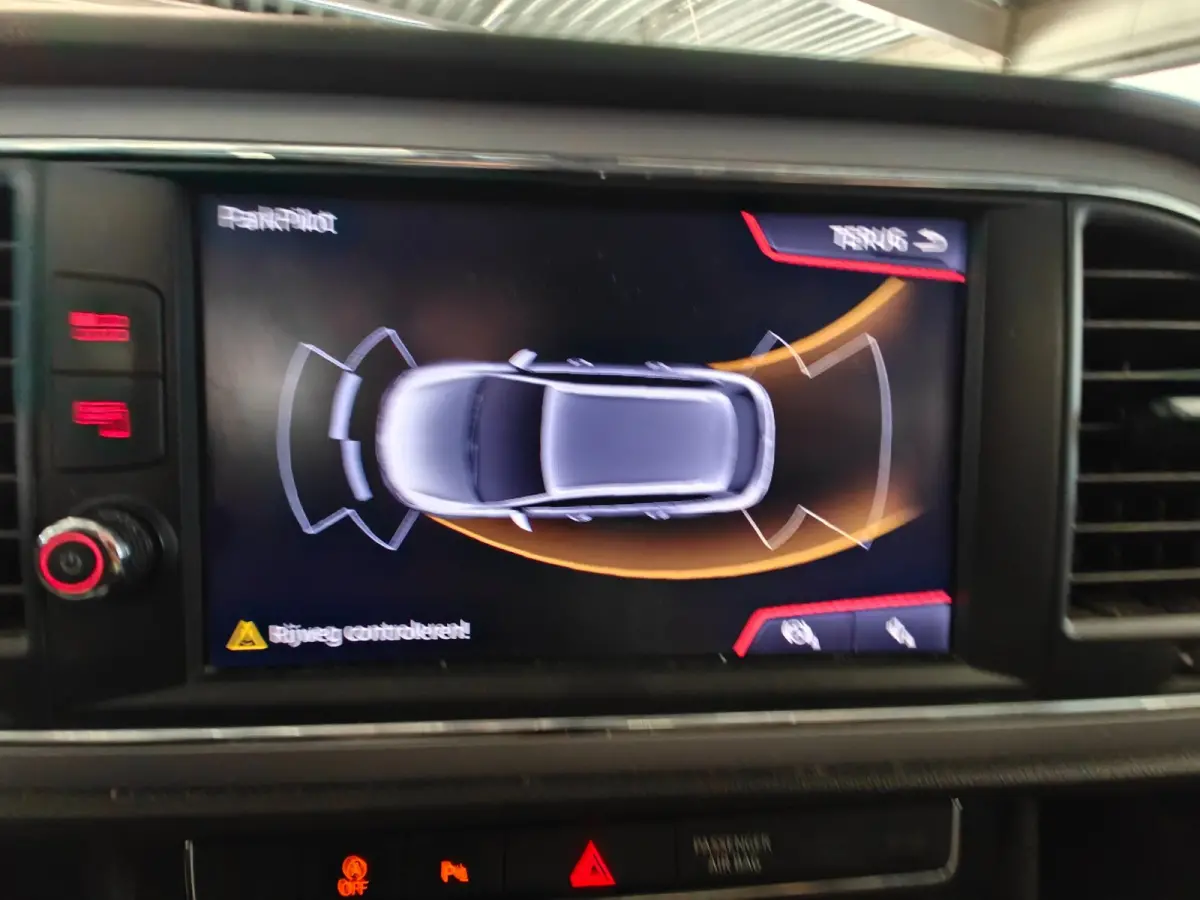1.0 EcoTSI Style Business Intense | Automaat | Carplay & Android Auto | Cruise control |