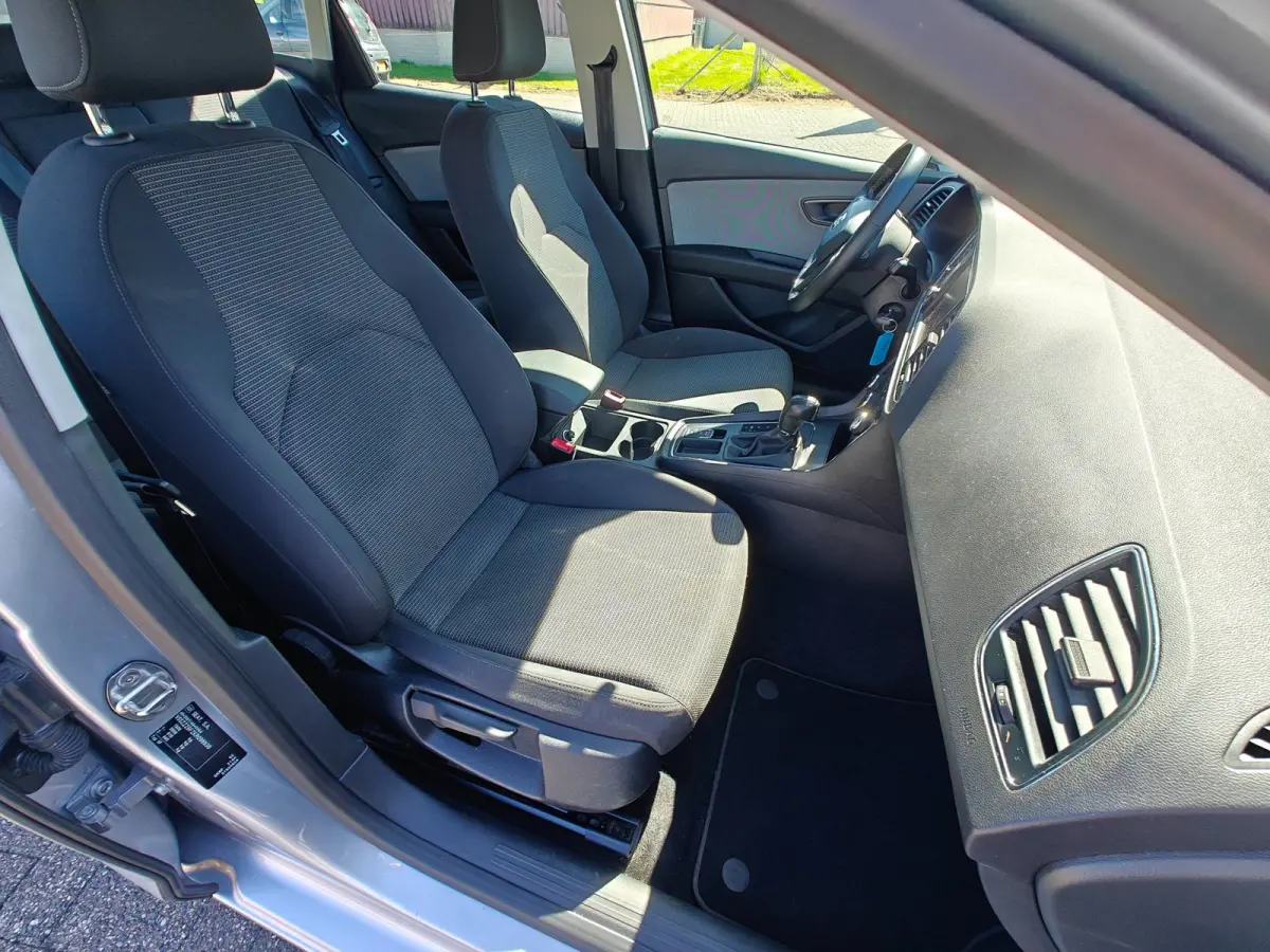 1.0 EcoTSI Style Business Intense | Automaat | Carplay & Android Auto | Cruise control |