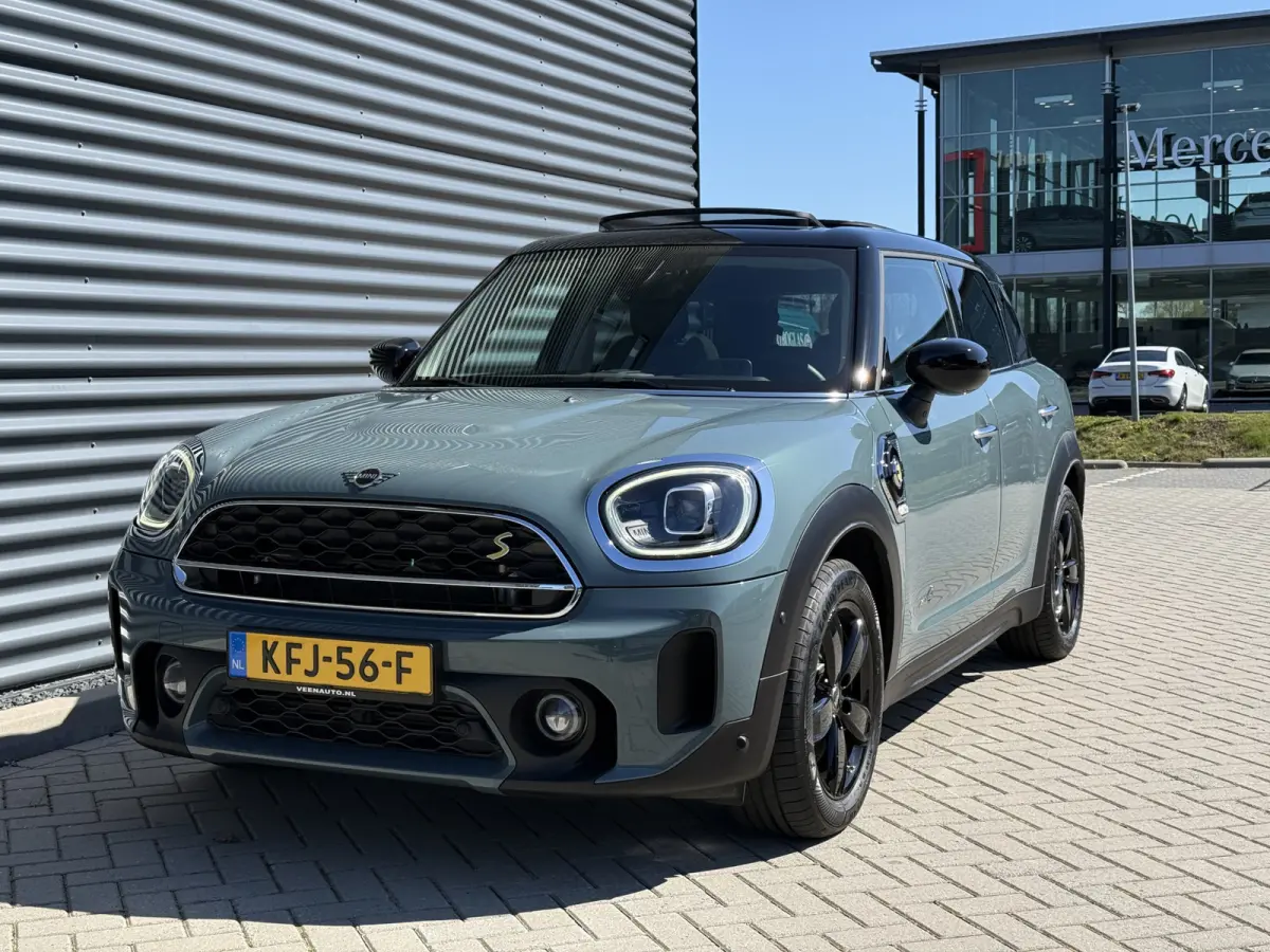 1.5 Cooper SE ALL4 Pano/Camera/Apple/H&K