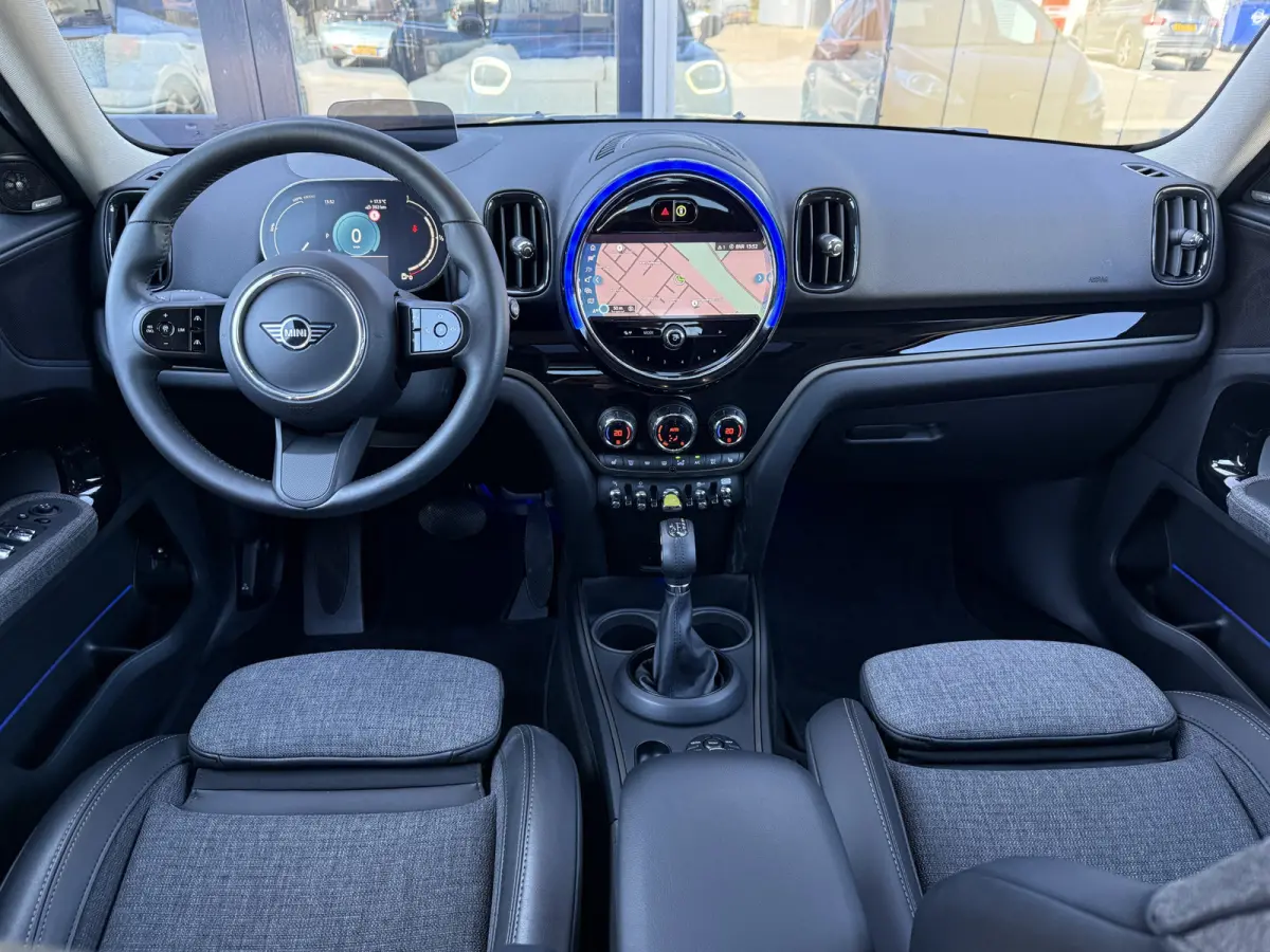 1.5 Cooper SE ALL4 Pano/Camera/Apple/H&K