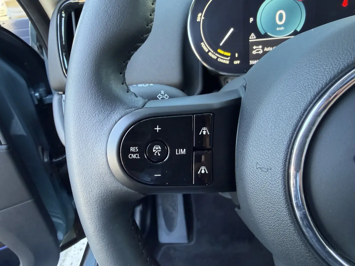 1.5 Cooper SE ALL4 Pano/Camera/Apple/H&K