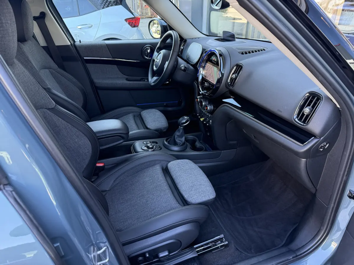 1.5 Cooper SE ALL4 Pano/Camera/Apple/H&K