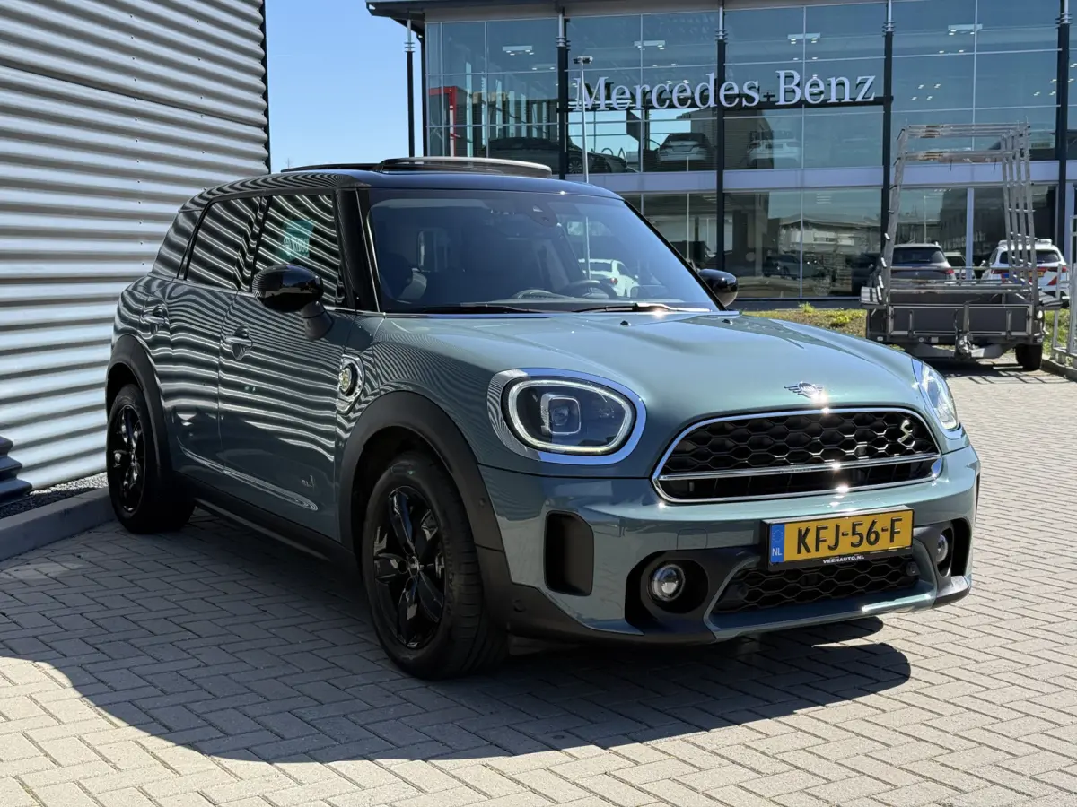 1.5 Cooper SE ALL4 Pano/Camera/Apple/H&K