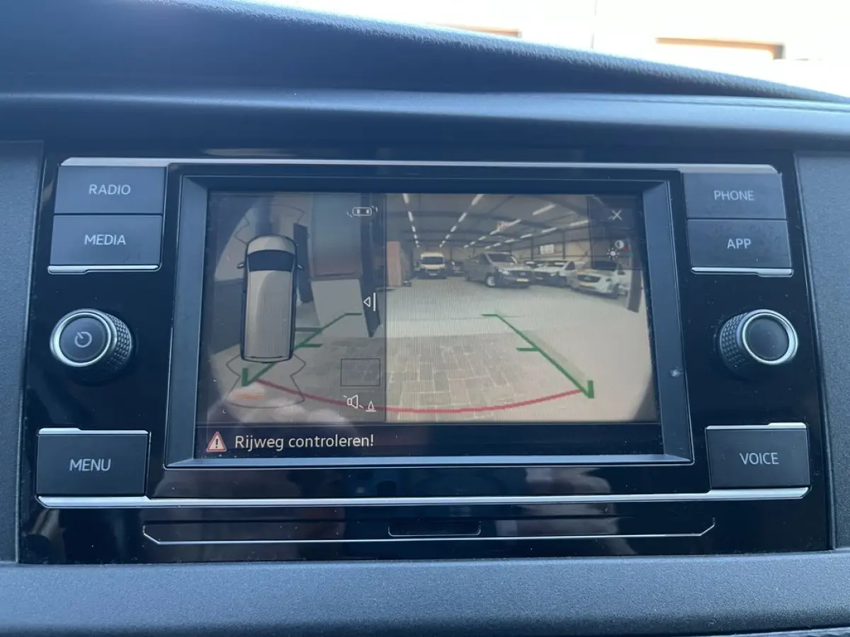 T6.1 2.0 TDI 150PK E6 L2 Comfortline 3p Lease €389 p/m, Airco, Carplay, PDC V+A, Onderhoudshistorie aanwezig