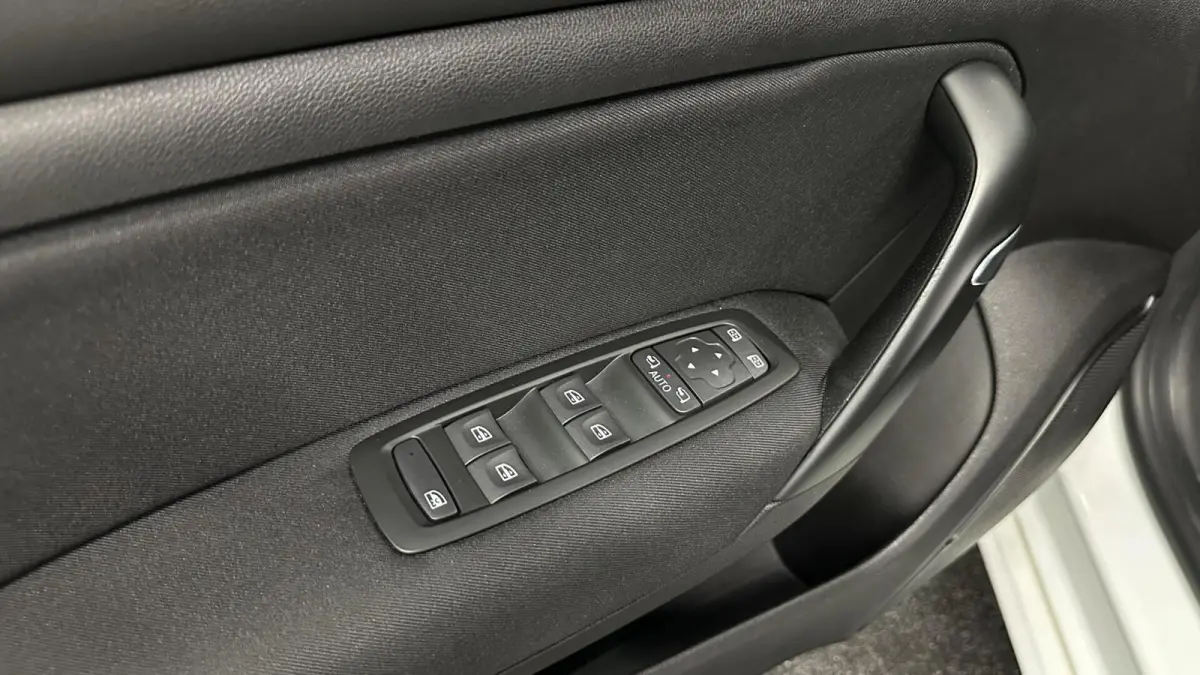 1.3 TCe Zen TREKHAAK CARPLAY NAVI CRUISE.