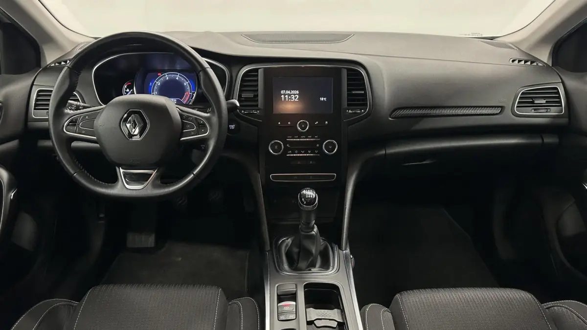 1.3 TCe Zen TREKHAAK CARPLAY NAVI CRUISE.