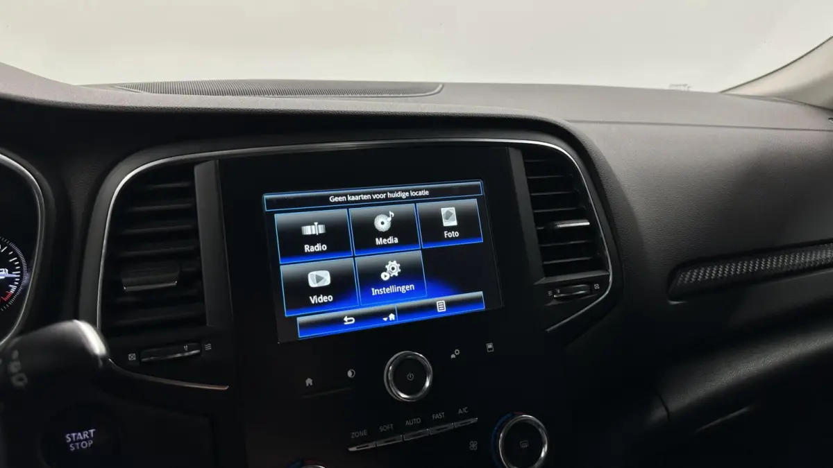1.3 TCe Zen TREKHAAK CARPLAY NAVI CRUISE.