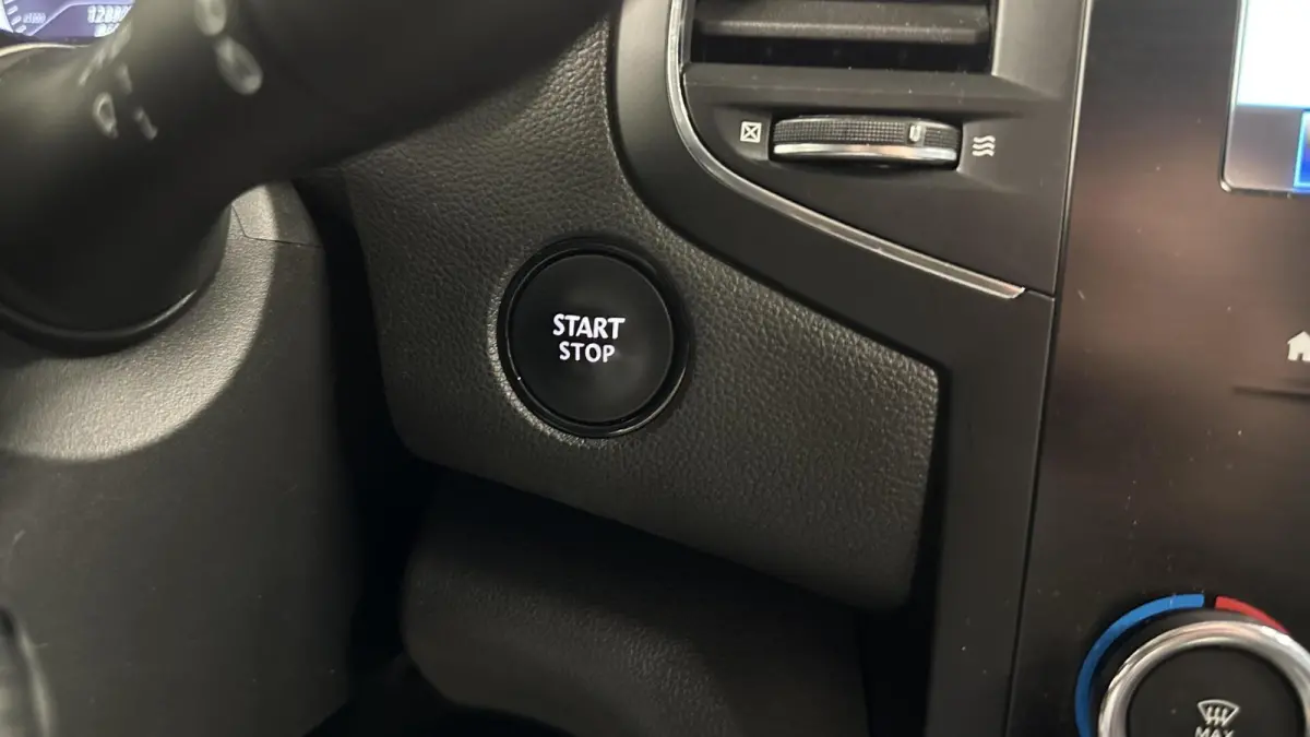 1.3 TCe Zen TREKHAAK CARPLAY NAVI CRUISE.