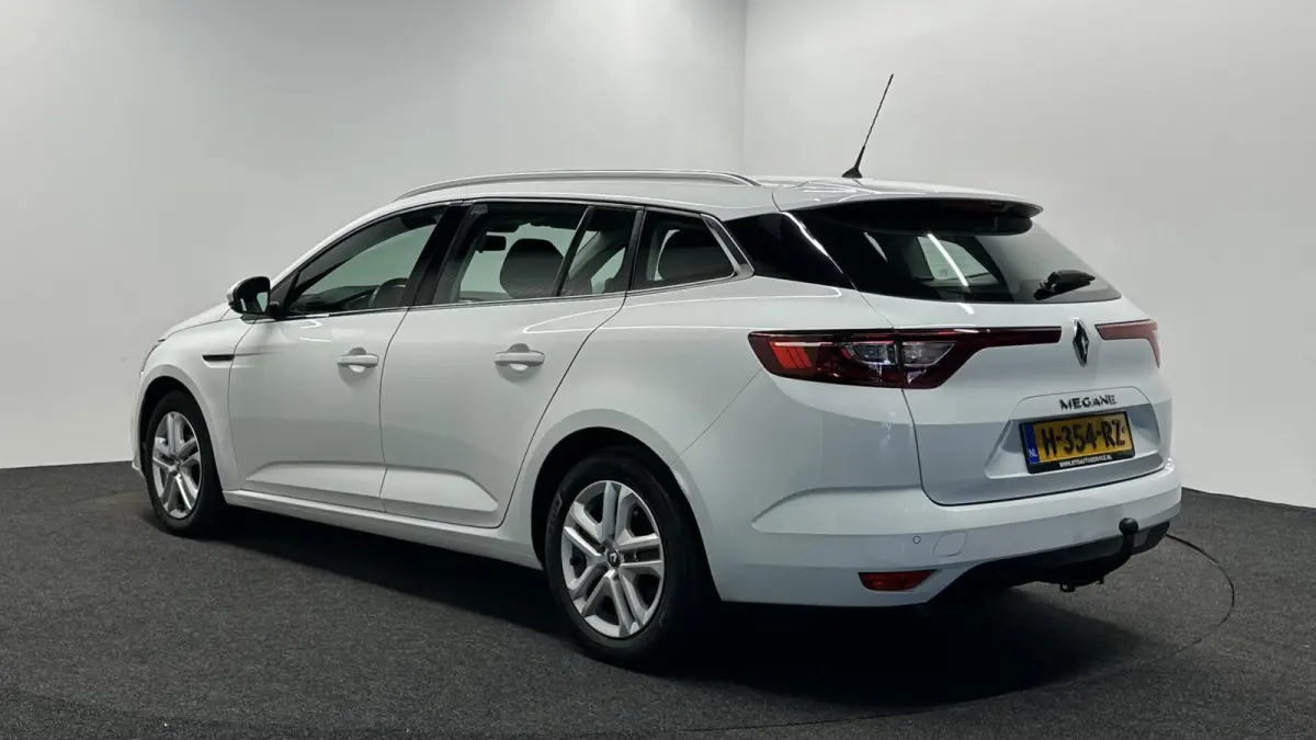 1.3 TCe Zen TREKHAAK CARPLAY NAVI CRUISE.