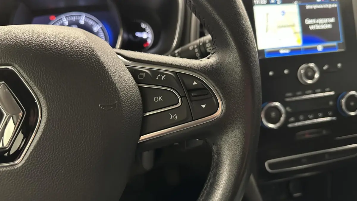 1.3 TCe Zen TREKHAAK CARPLAY NAVI CRUISE.