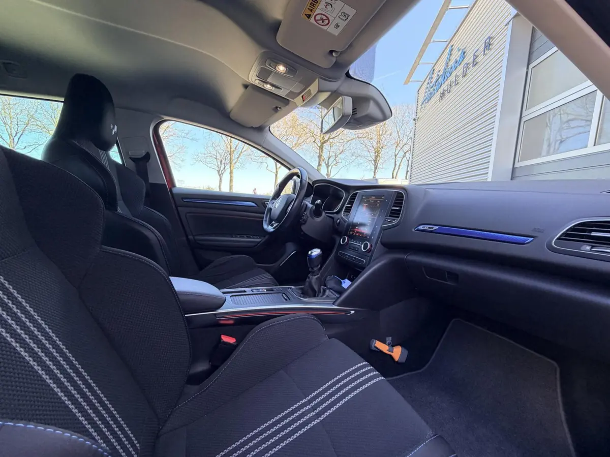 1.2 TCe GT-Line | Keyless | Navi | Sfeerverlichting | Cruise