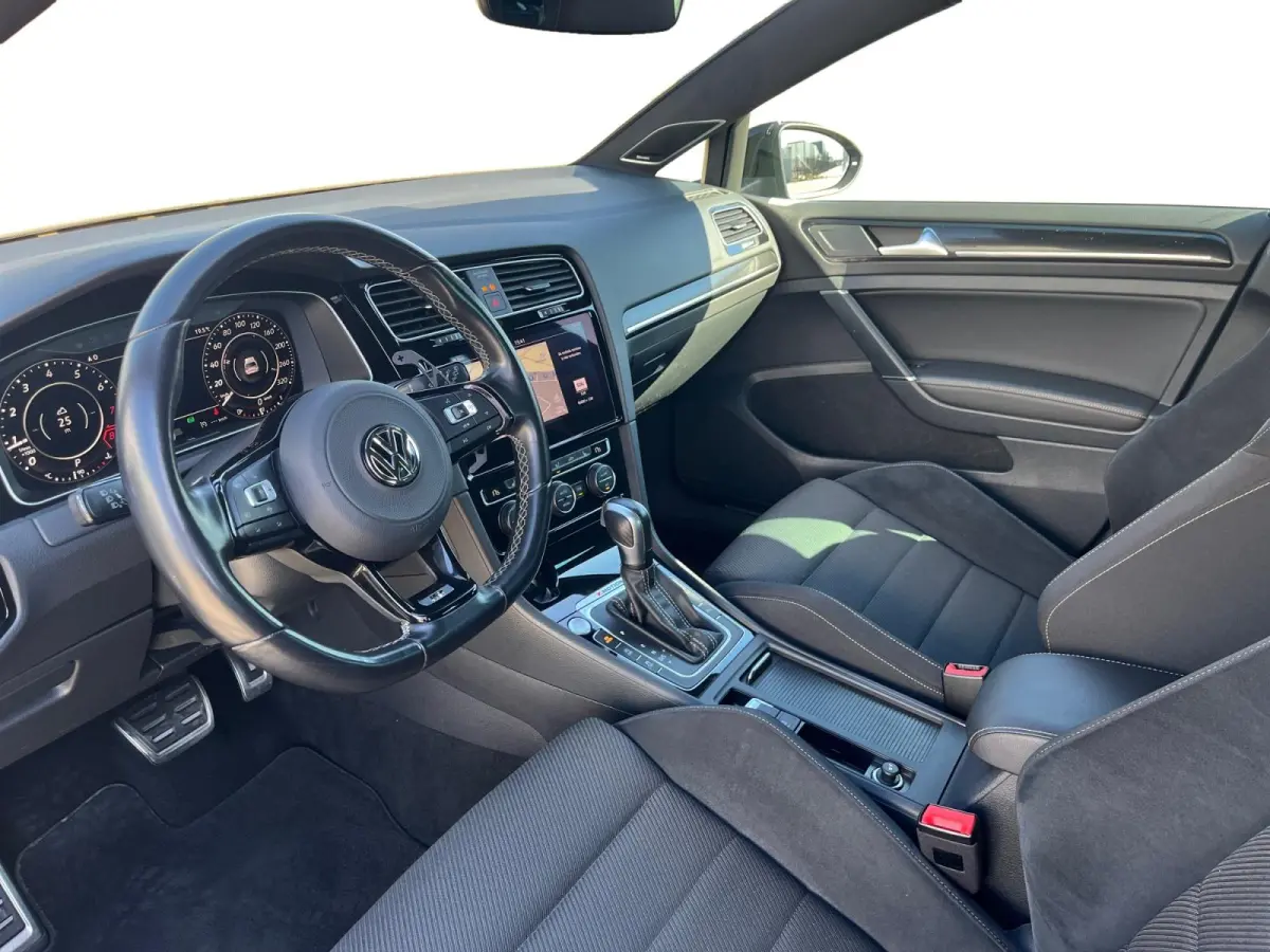 2.0 TSI 4Motion R | Carplay | Stoelverwarming | Parkeercamera | Climate Control