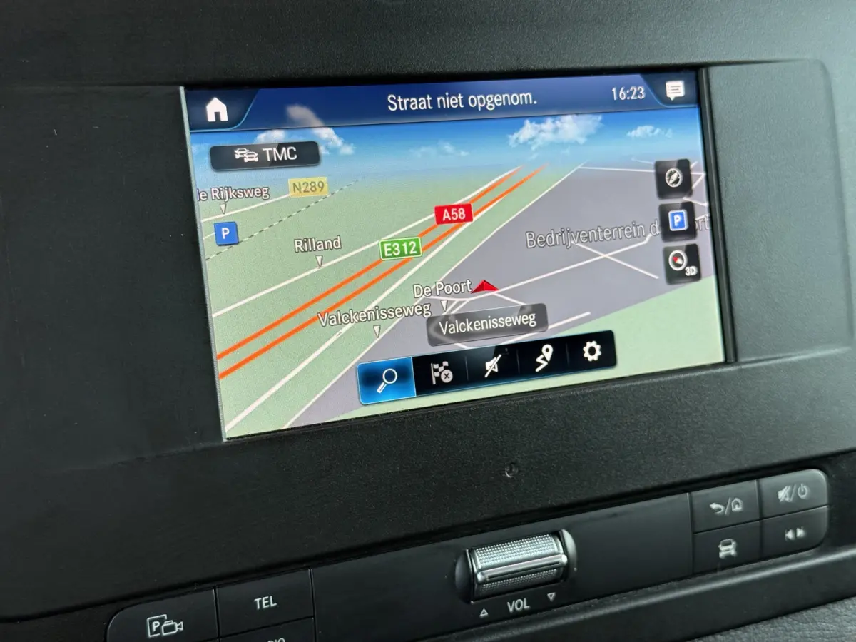 315 1.9 CDI L3H2 RWD | NL-auto | Navi | Carplay | Camera | Dodehoek ass. | Cruisec.