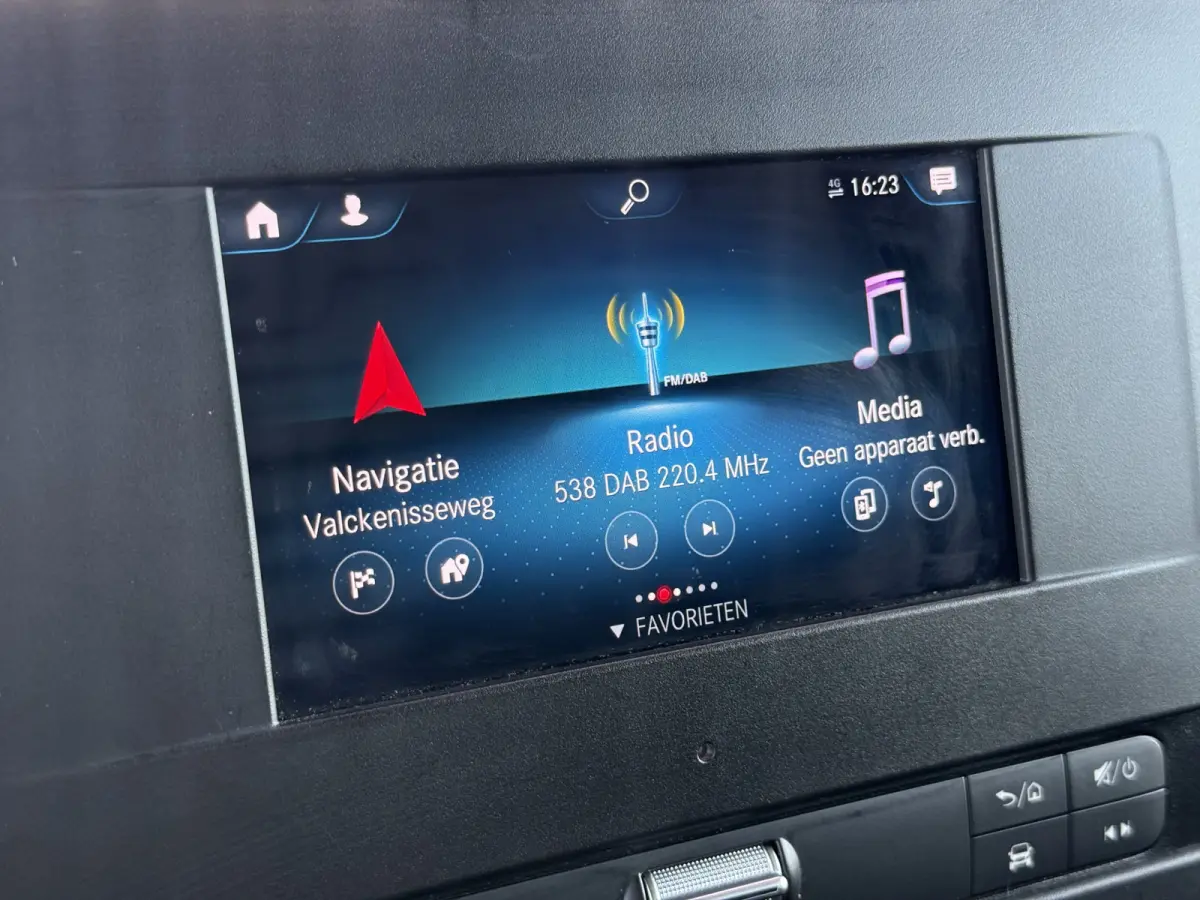 315 1.9 CDI L3H2 RWD | NL-auto | Navi | Carplay | Camera | Dodehoek ass. | Cruisec.