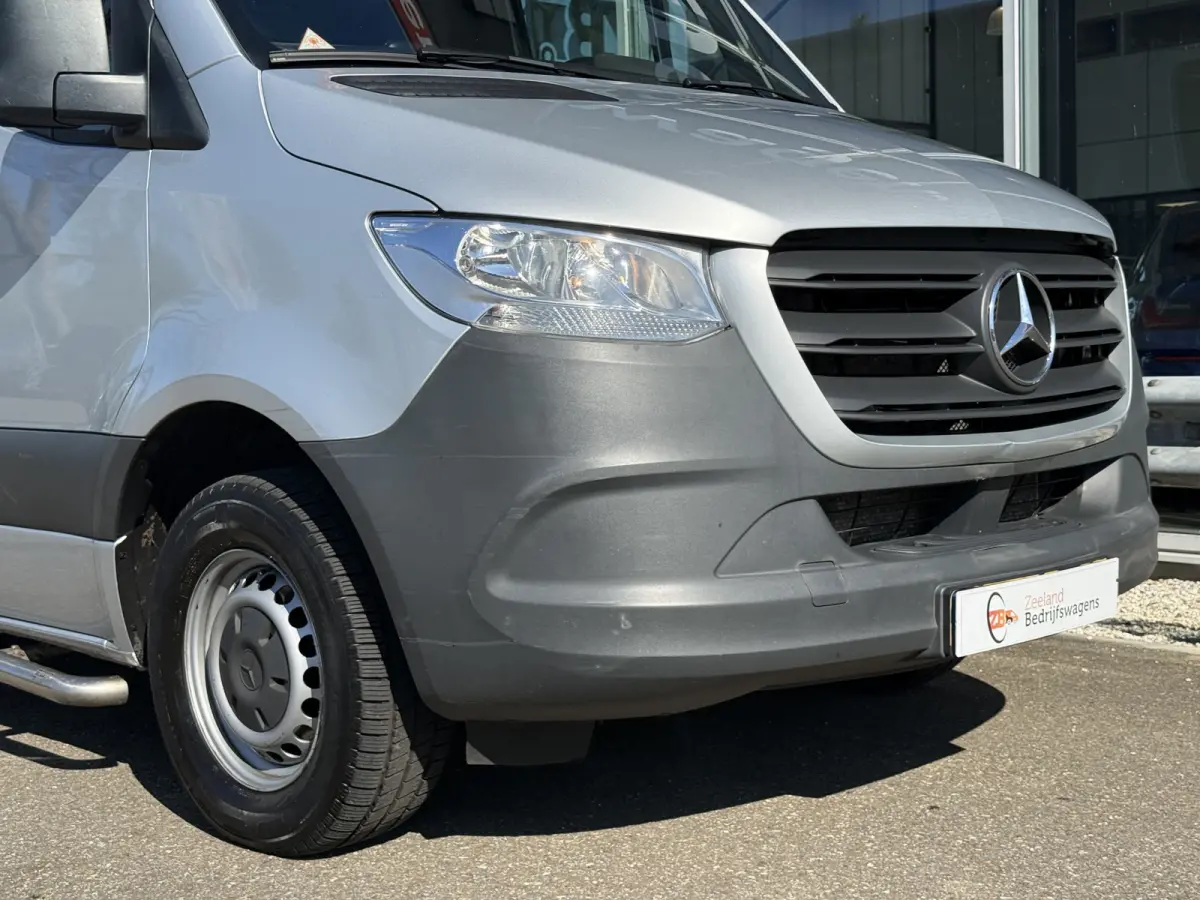 315 1.9 CDI L3H2 RWD | NL-auto | Navi | Carplay | Camera | Dodehoek ass. | Cruisec.