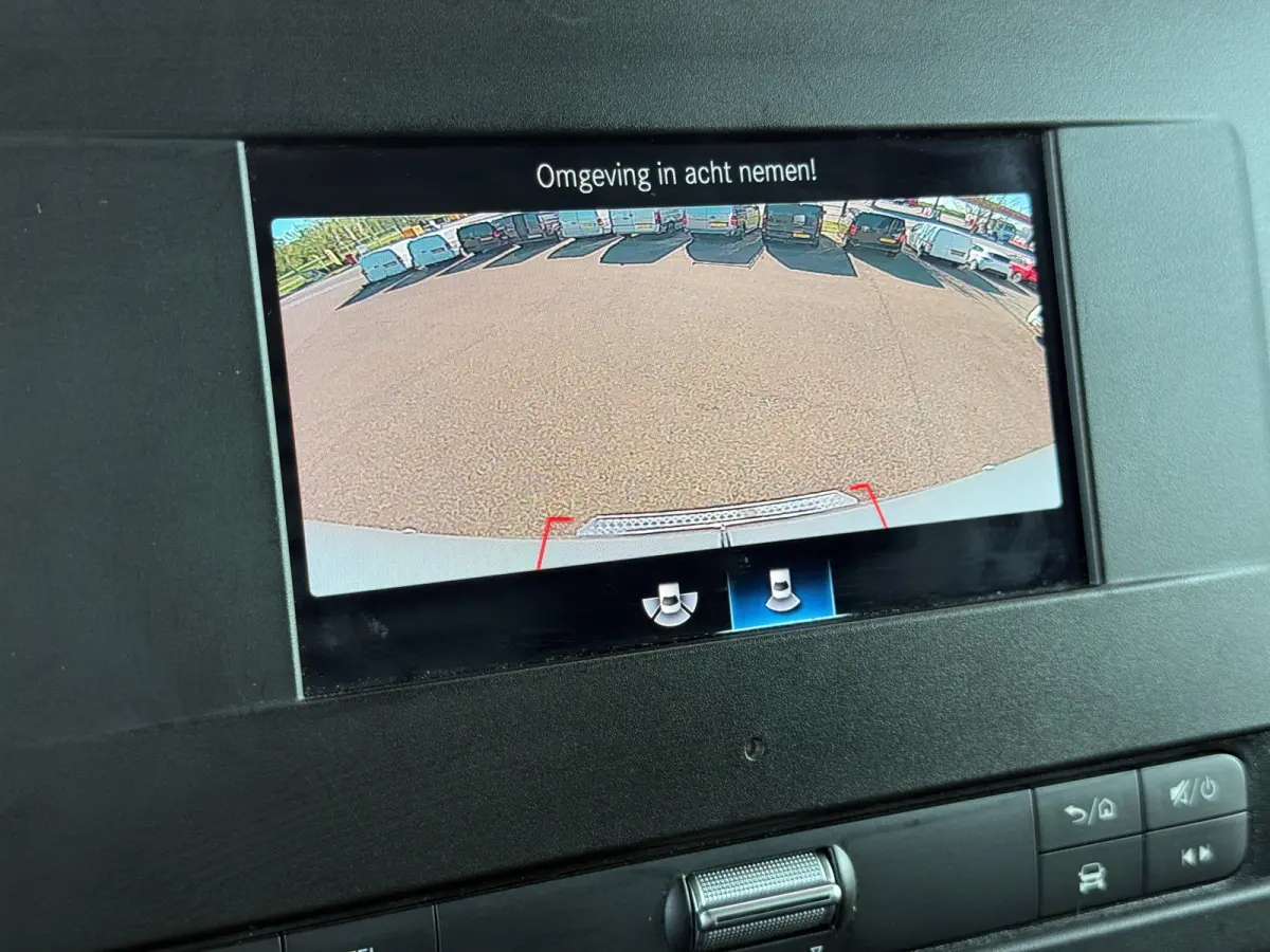 315 1.9 CDI L3H2 RWD | NL-auto | Navi | Carplay | Camera | Dodehoek ass. | Cruisec.
