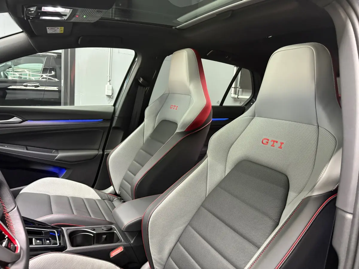 8.5 GTI 2.0 Pano Headup Leer