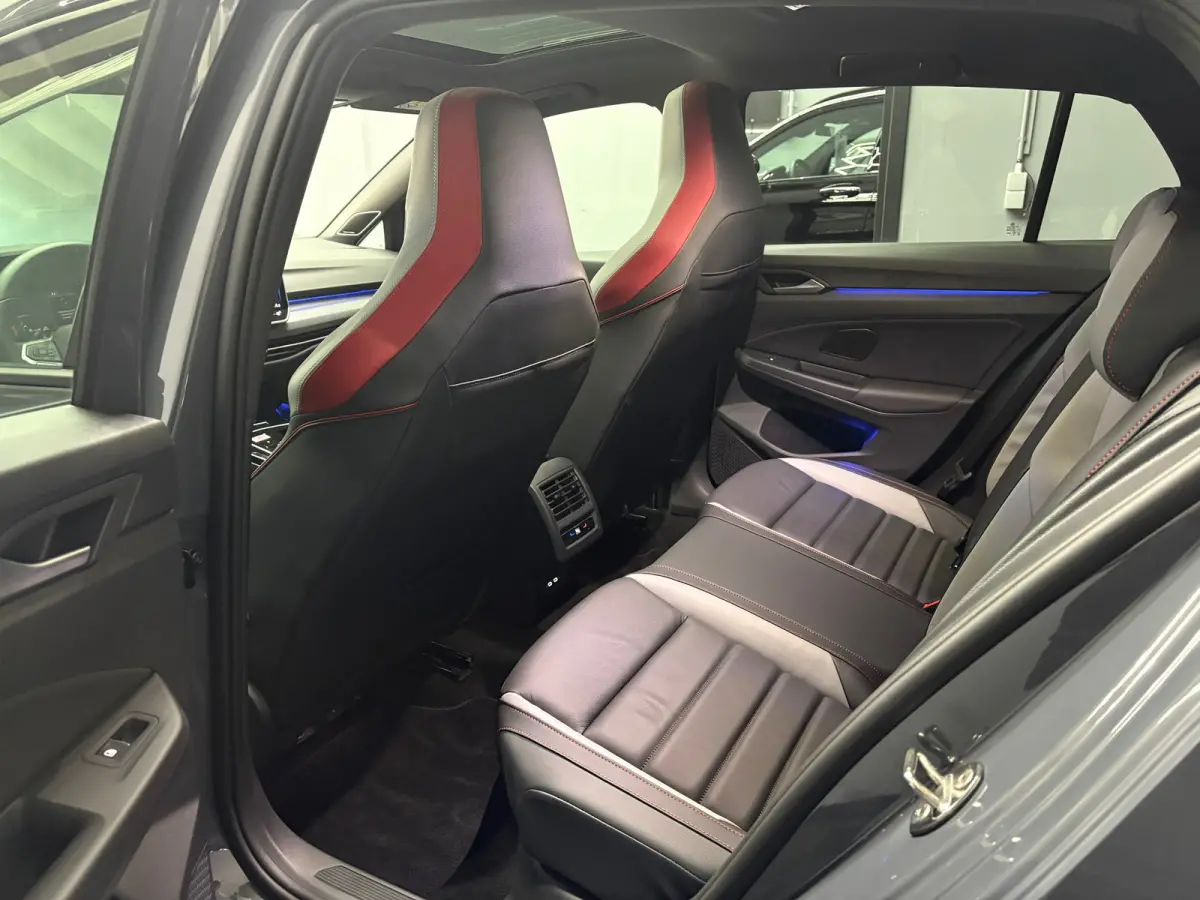 8.5 GTI 2.0 Pano Headup Leer
