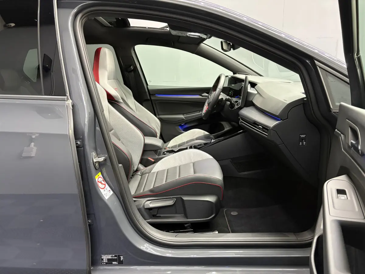 8.5 GTI 2.0 Pano Headup Leer
