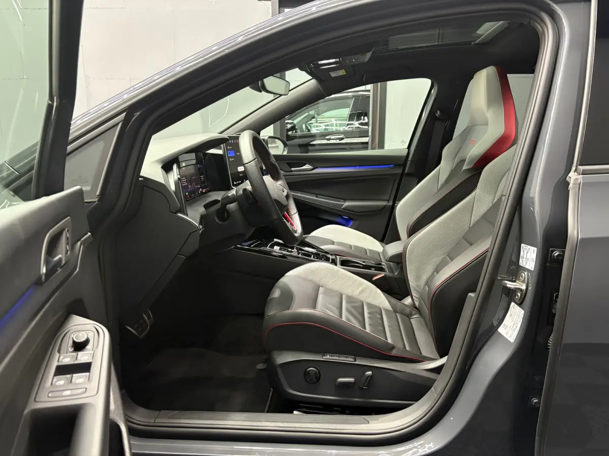8.5 GTI 2.0 Pano Headup Leer