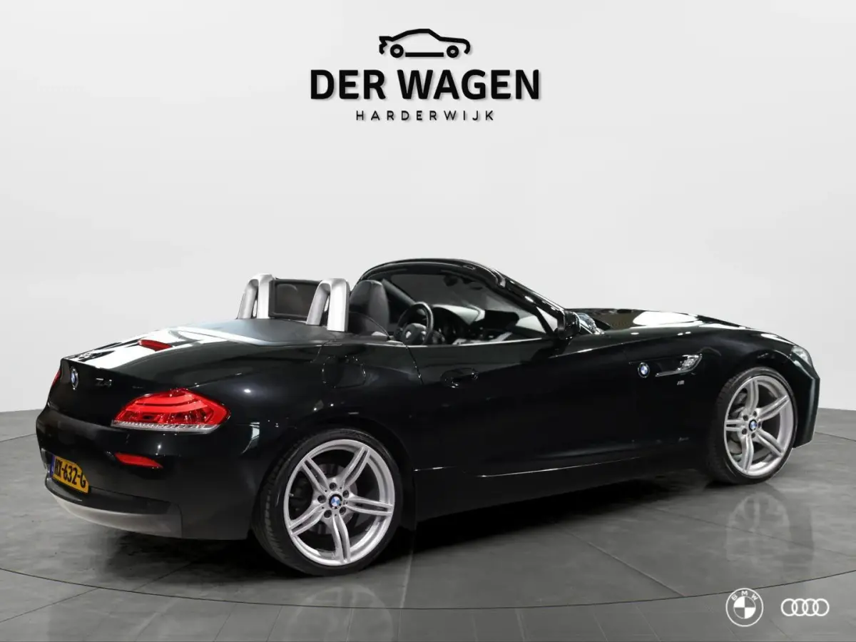 28i M SPORT HARDTOP DEALER OH. / ADAP. M CHASSIS / MEMORY / HIFI / 19"
