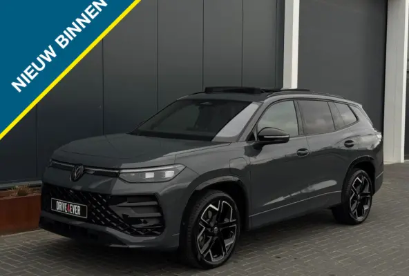 1.5 eHybrid R-line E FULL PANO LEDER MM SEATS 360 CAM