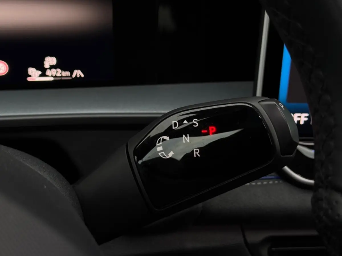 1.5 eHybrid R-line E FULL PANO LEDER MM SEATS 360 CAM