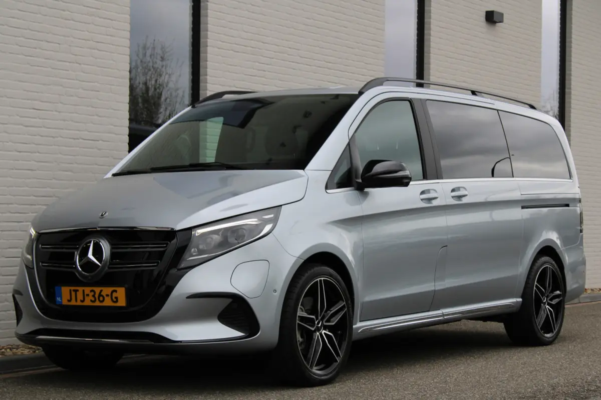 300 L2 / AMG / New Model / Luchtvering / 7-Persoons / Burmester / Electr Stoelen / Vol Opties / NIEUW!!