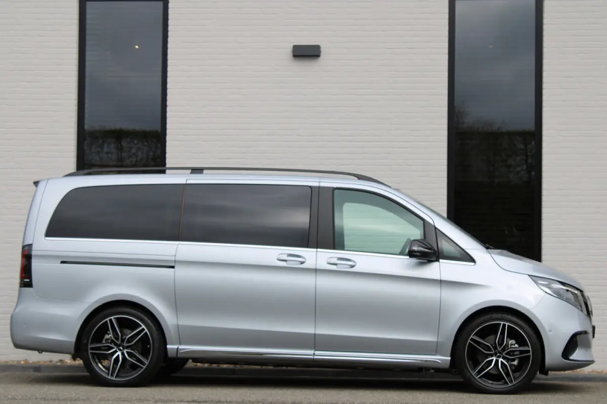 300 L2 / AMG / New Model / Luchtvering / 7-Persoons / Burmester / Electr Stoelen / Vol Opties / NIEUW!!