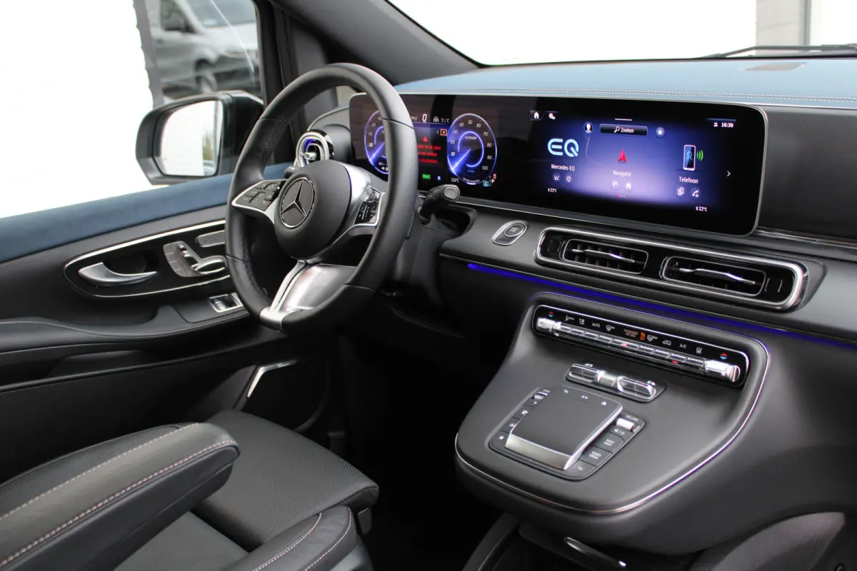 300 L2 / AMG / New Model / Luchtvering / 7-Persoons / Burmester / Electr Stoelen / Vol Opties / NIEUW!!