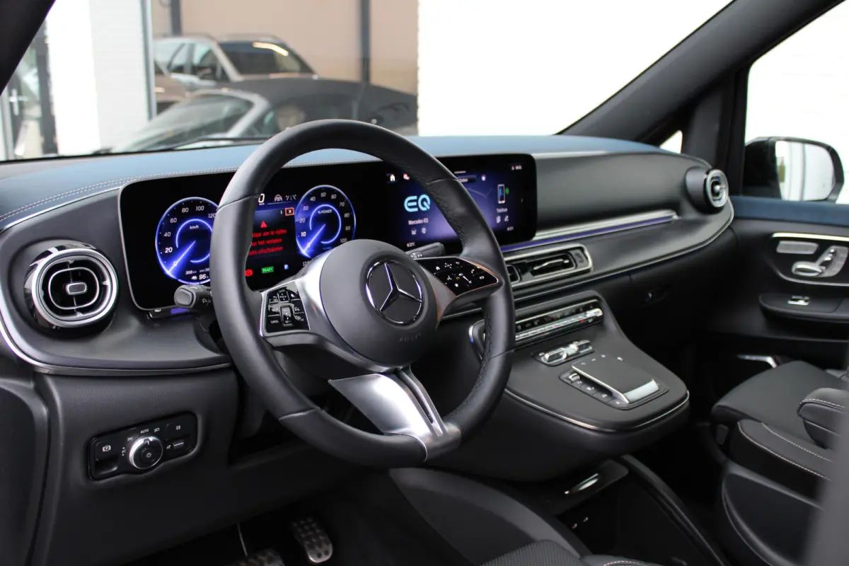 300 L2 / AMG / New Model / Luchtvering / 7-Persoons / Burmester / Electr Stoelen / Vol Opties / NIEUW!!
