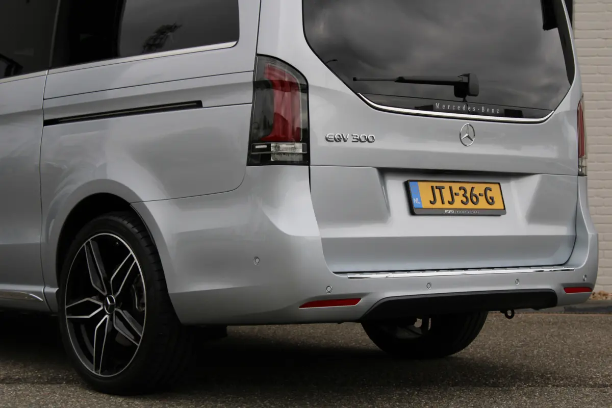 300 L2 / AMG / New Model / Luchtvering / 7-Persoons / Burmester / Electr Stoelen / Vol Opties / NIEUW!!
